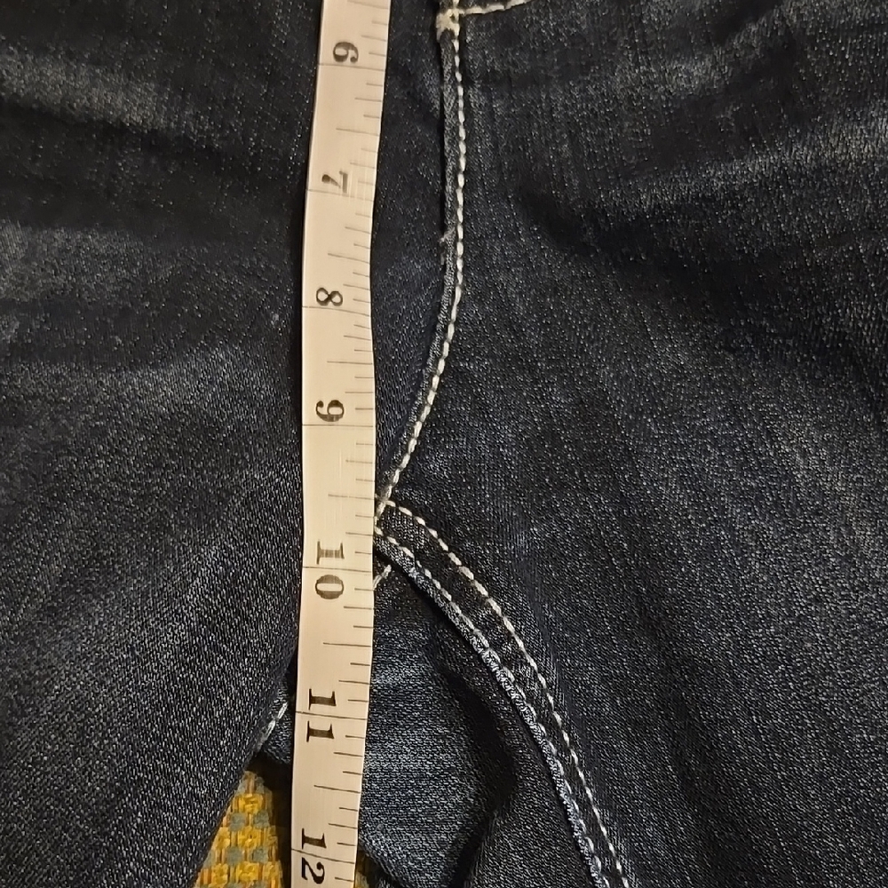 Earl Jeans Boot Cut Denim Jeans with Intricate Stitching and Back Pocket Detail. - Picture 7 of 8